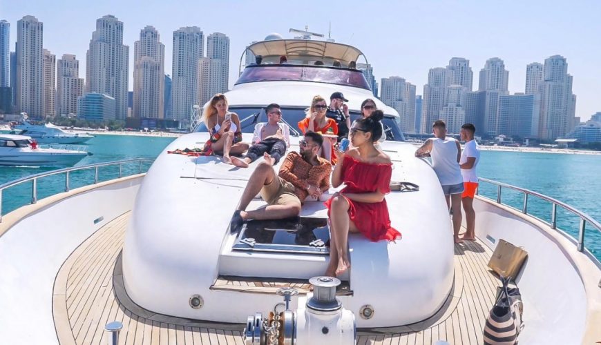 Dubai Marina Shared Yacht Tour