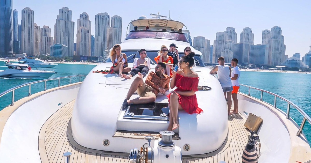 Dubai Marina Shared Yacht Tour