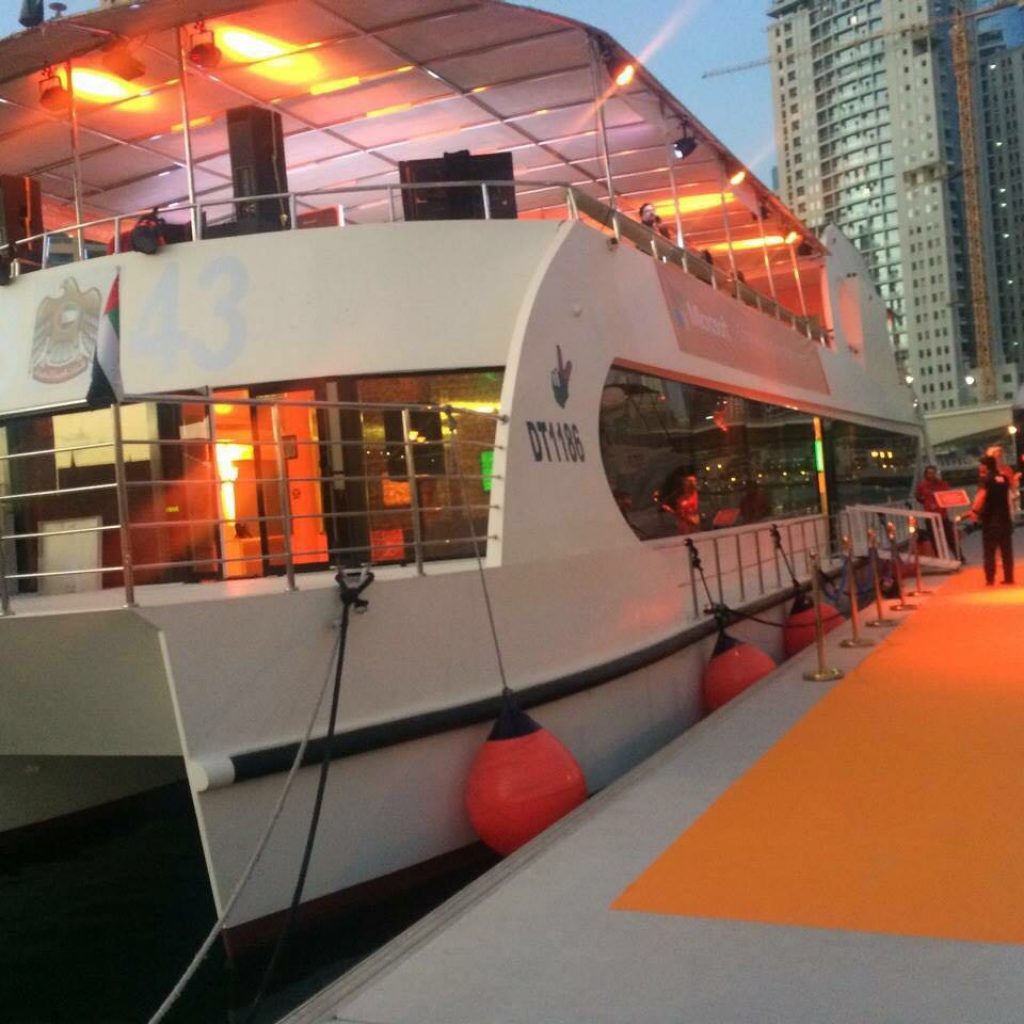 Luxury cruise marina dubai