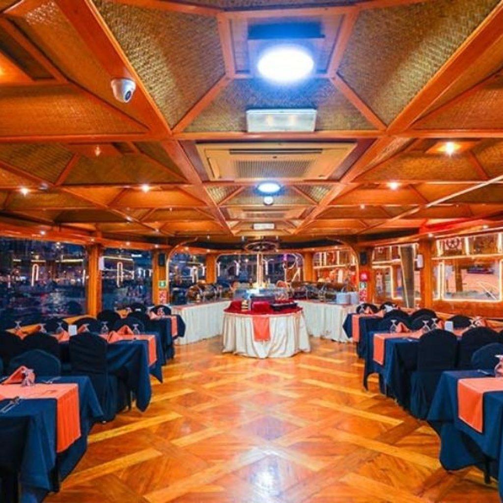 Dhow Cruise Dinner – Marina