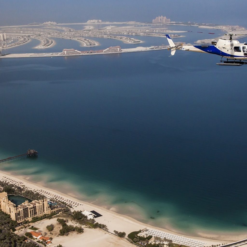 15 minutes Atlantis Helicopter Tour