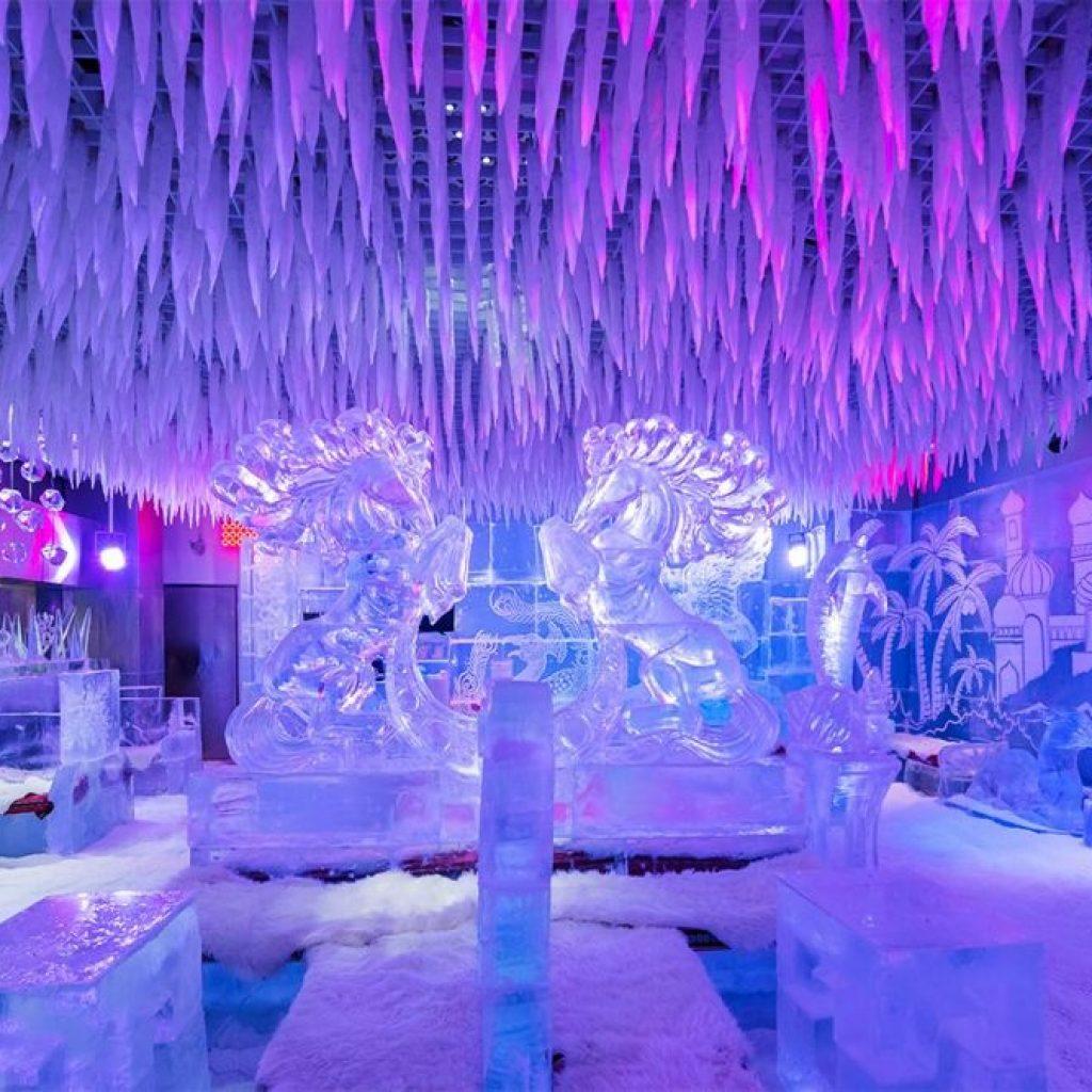 Chillout Ice Lounge Ticket + Drink and Snack