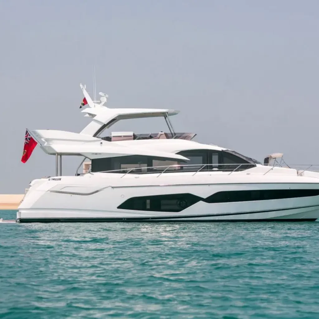 Private yacht (70 ft)