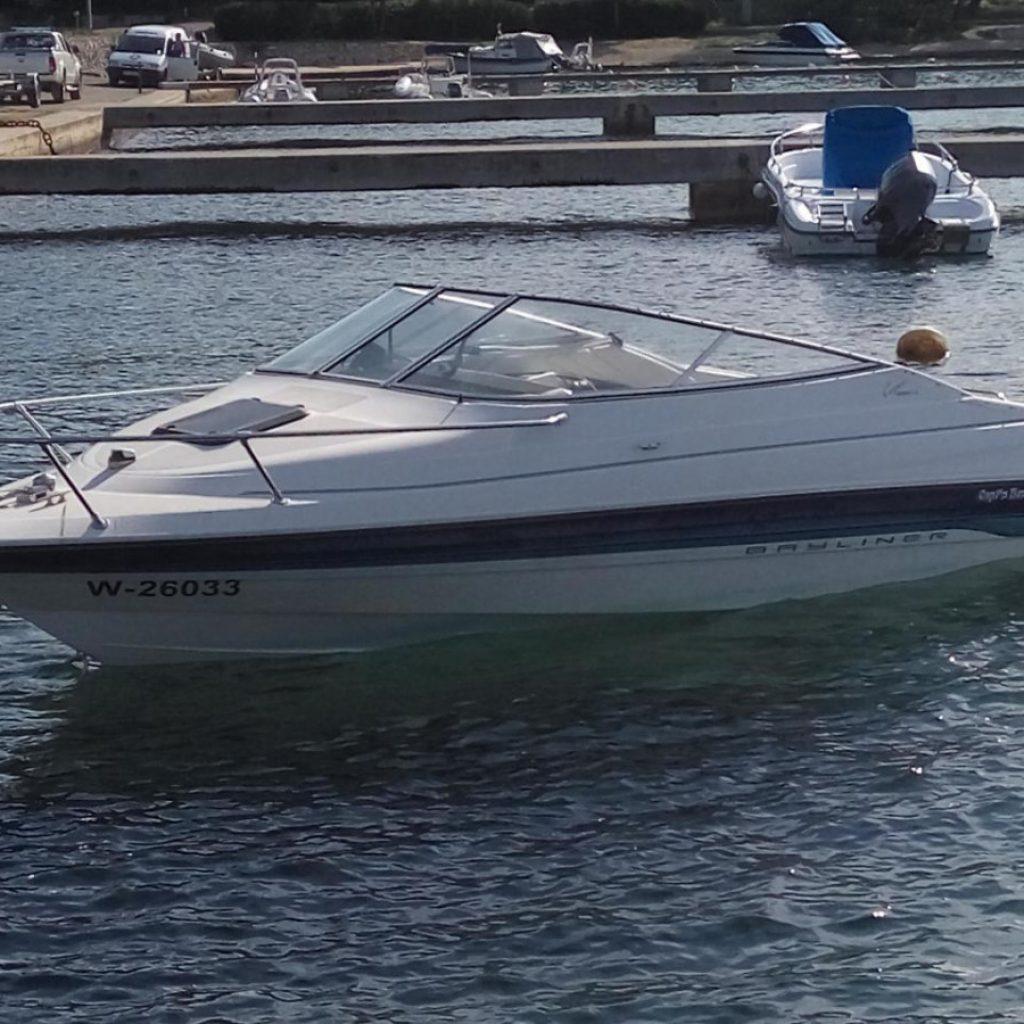Dubai Creek Private Speedboat Cruise
