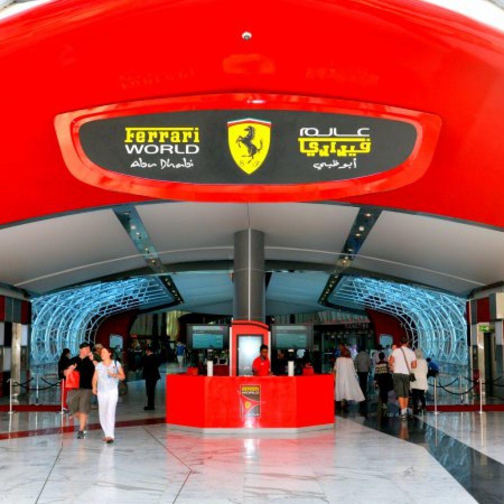 Ferrari World OR Warner bros (1 day ticket)