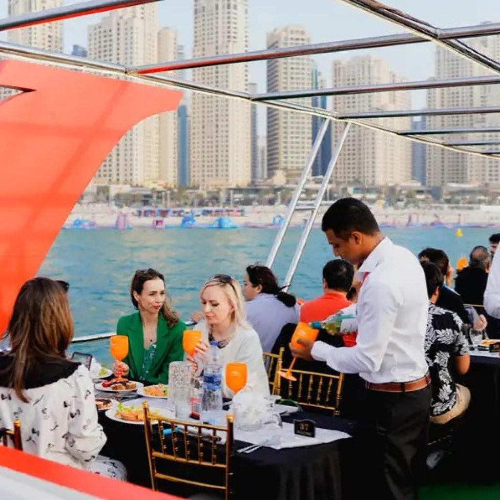 Sunset & Dinner Cruise Dubai Marina