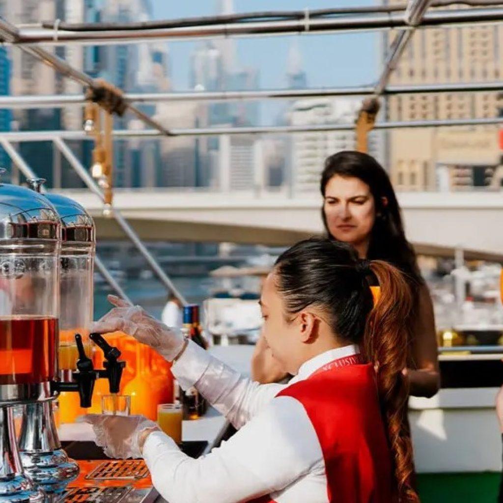 Sunset & Dinner Cruise Dubai Marina